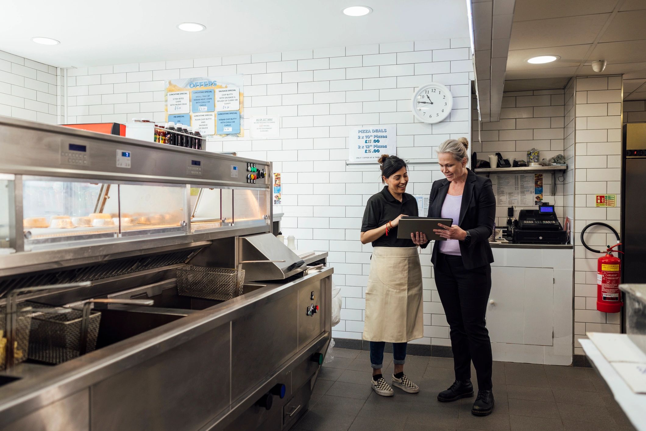 Advisor meeting with a client to discuss financial planning